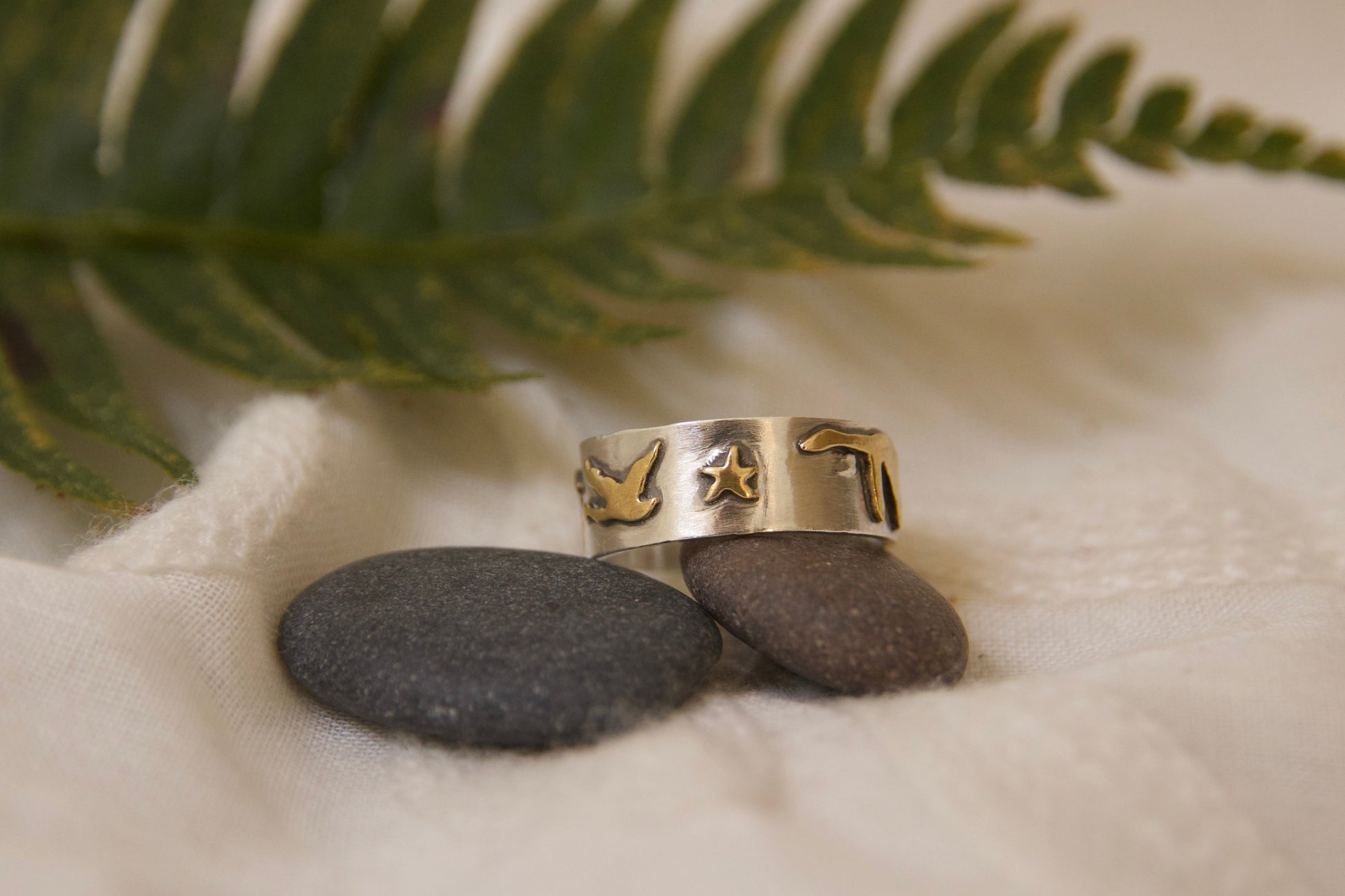 Handmade sterling silver goose ring on finger for referance 