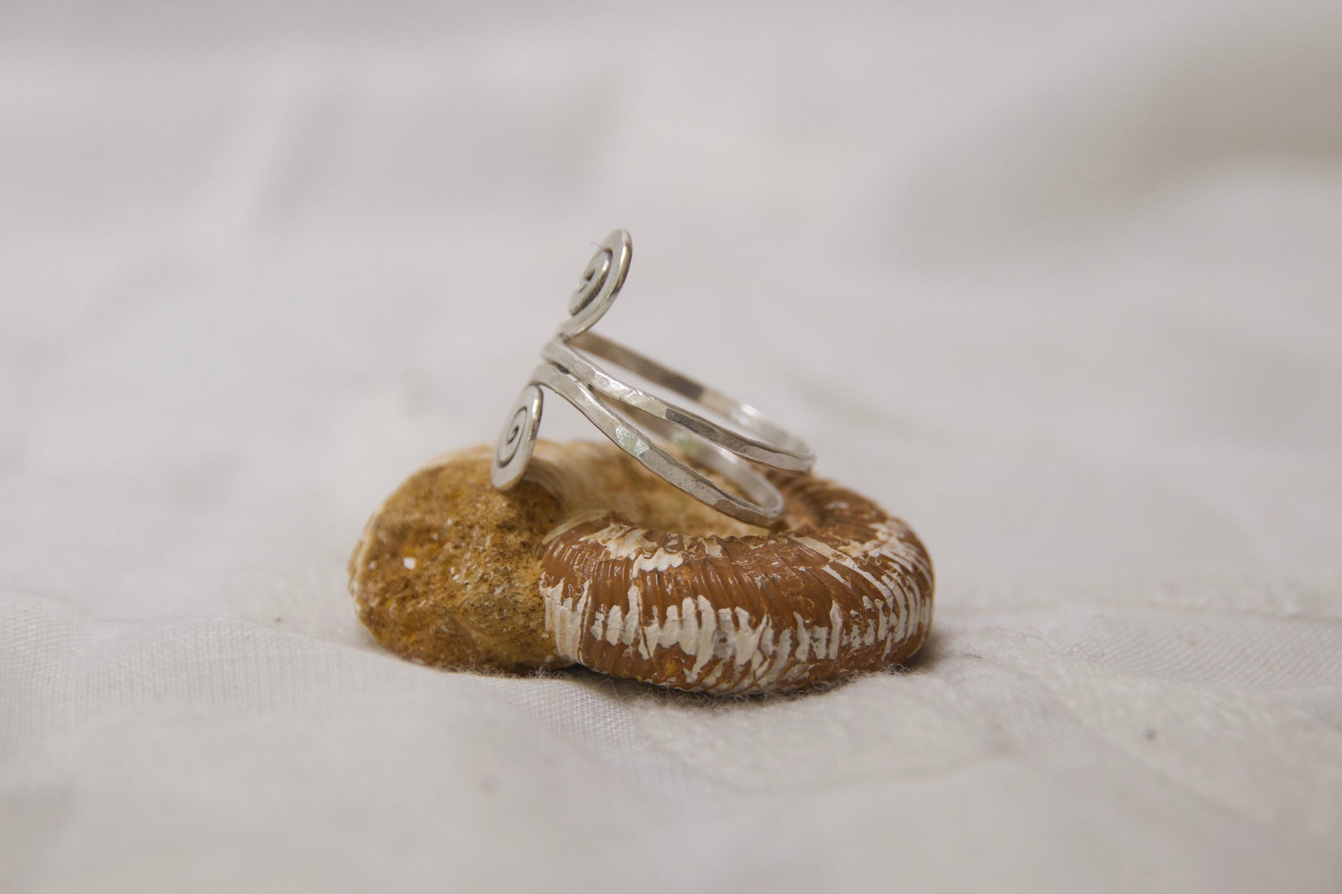 Swirly hammered ring