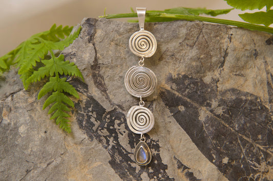Ocean swirls pendant