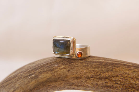 Labradorite and sterling silver earth ring